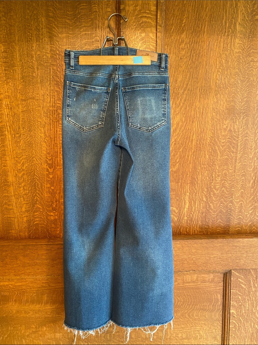 7 For All Mankind Ultra High Rise Cropped Jo Luxe Vintage Jeans Blue Raw Hem 26 - Picture 2 of 4
